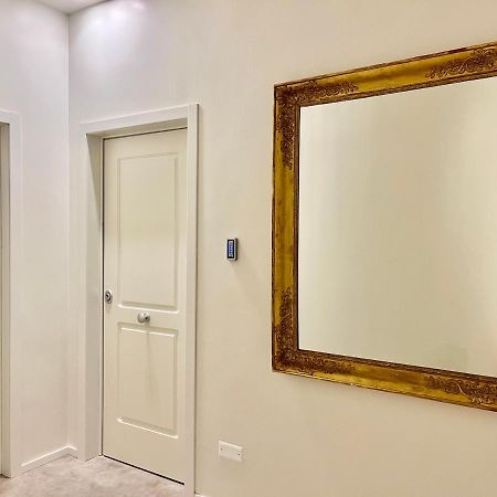 רומא Paula Petra Vatican Apartments מראה חיצוני תמונה