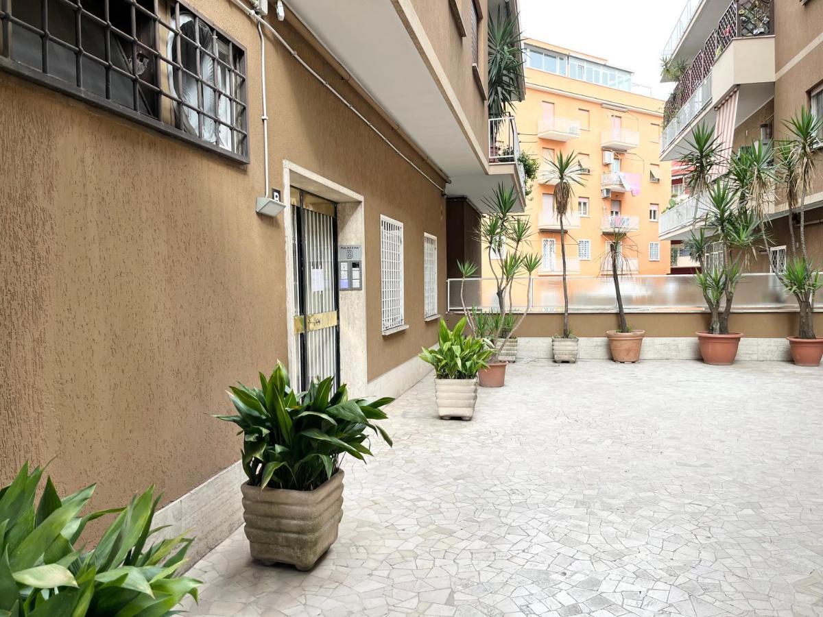 רומא Paula Petra Vatican Apartments מראה חיצוני תמונה